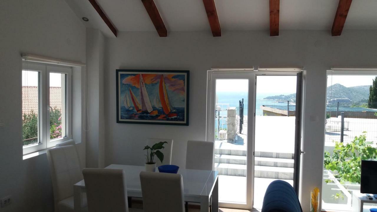 Apartments Nika 米利尼 外观 照片